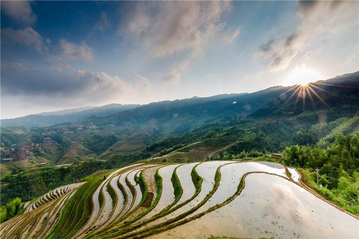 张家界金辉煌旅行社有限公司,长沙张家界旅游,想去张家界旅游,张家界旅游路线